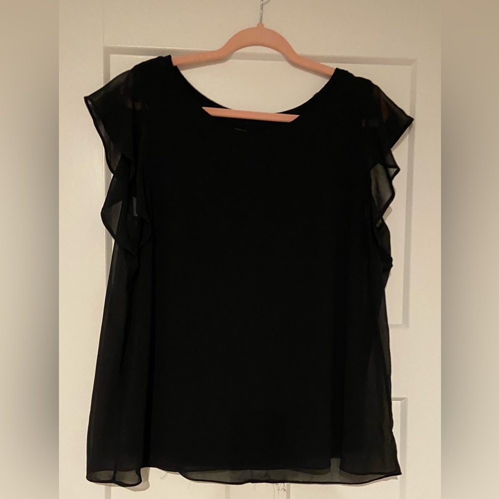 Chelsea & Theodore XL Black Flutter-Sleeve Top